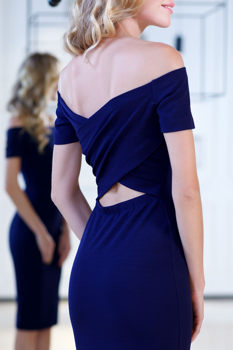 Синие платье с открытой спиной