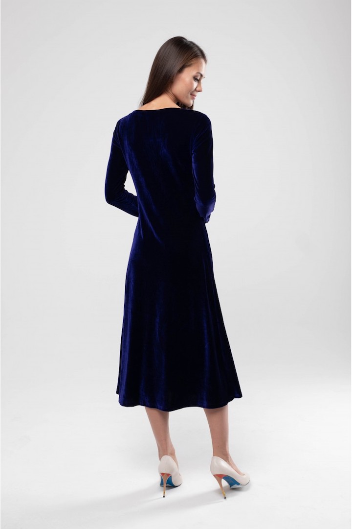 Фото товара 15670, темно-синее бархатное платье